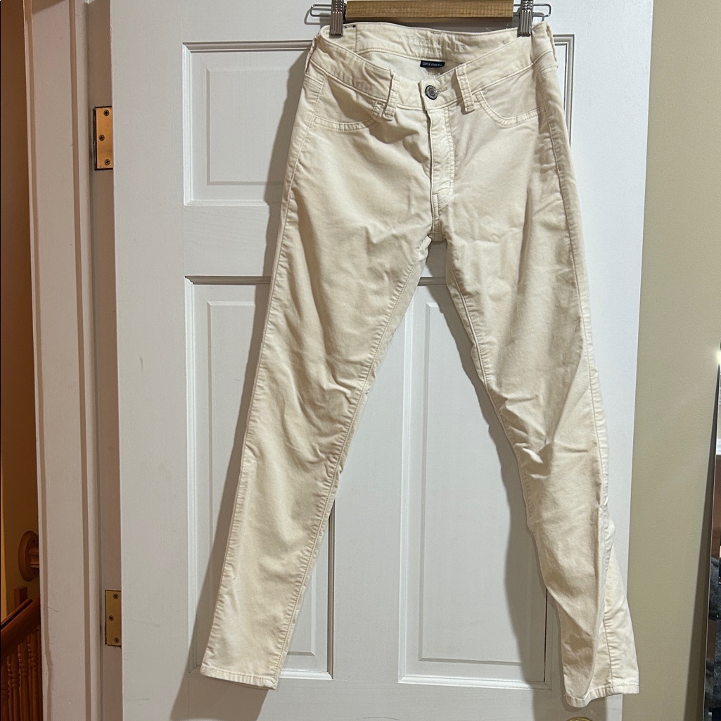 American Eagle Women’s Cream Stretch Pants
